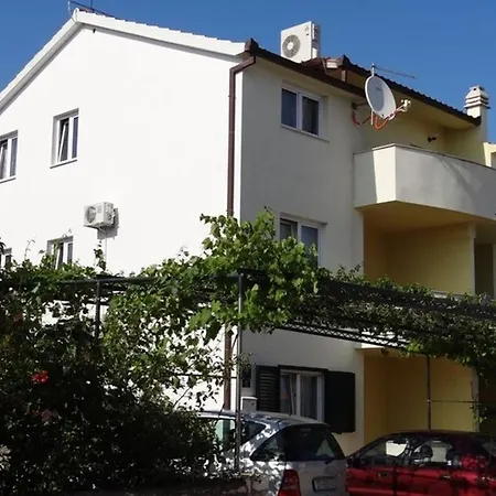 Okrug Gornji 32